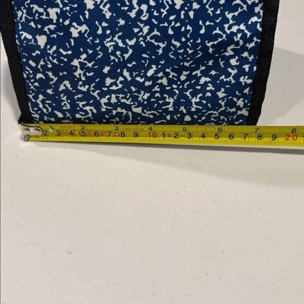 Scout - Doggie Bag vertical Lunch Bag. Small Cooler. Blue and White.